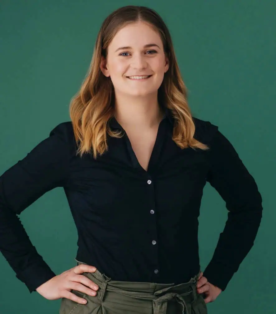 Hier sehen Sie Stefanie Kreitmeier, Ihre Immobilienmarklerin